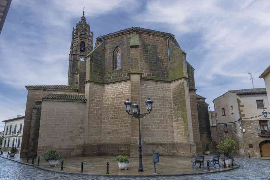 Zaragoza - Sadaba 04 - iglesia de Santa María.jpg